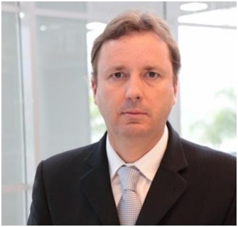 Dr. Marcos Fava Neves