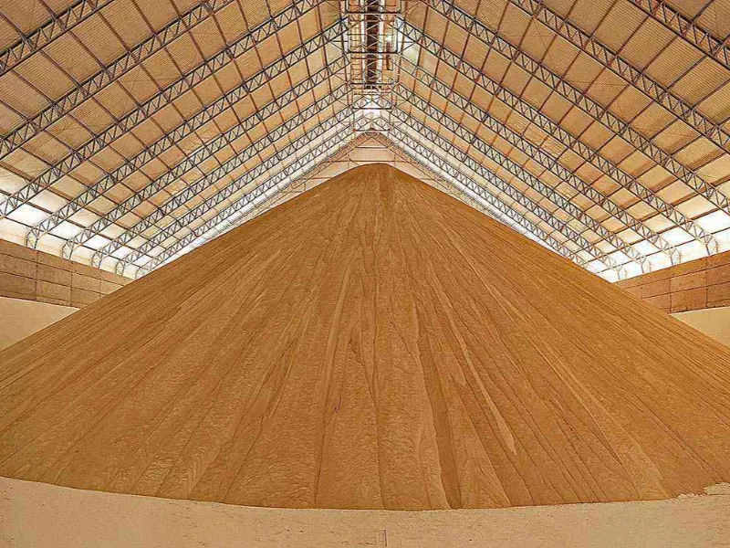 Açúcar atinge mínima de duas semanas na ICE com perspectiva de excedente global