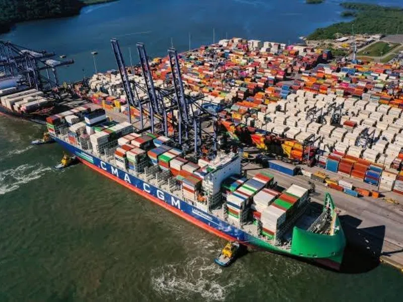 Copersucar inicia fornecimento regular de etanol para navios no Porto de Santos